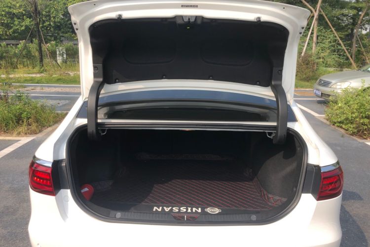 Used GAC Trumpchi GA6 2019 270T Automatic Elite Edition Trunk