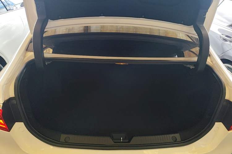 Used GAC Trumpchi GA6 2019 270T Automatic Prestige Edition Trunk