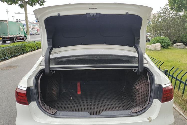 Used GAC Trumpchi GA6 2019 270T Automatic Luxury Edition Trunk