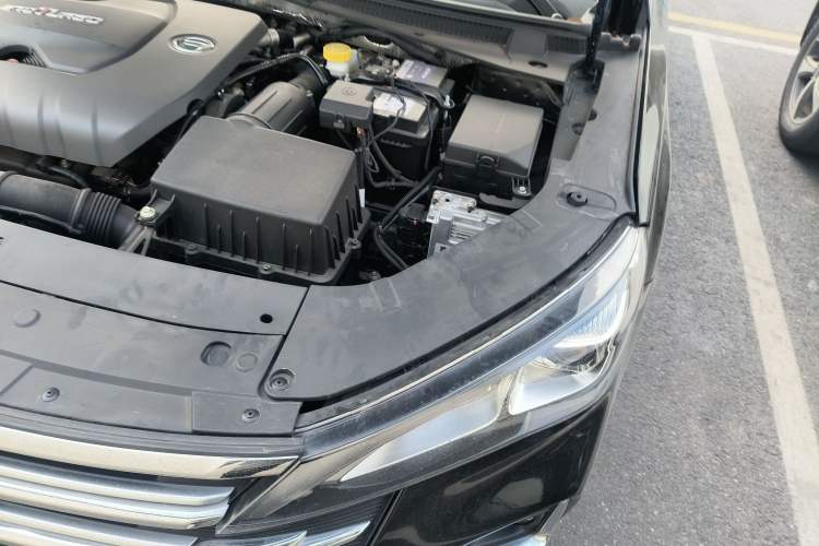 Used GAC Trumpchi GA6 2022 270T Automatic Elite Edition Engine Bay Left