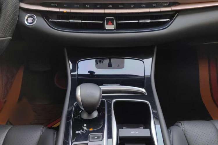 Used GAC Trumpchi GA6 2022 270T Automatic Luxury Edition Interior 3
