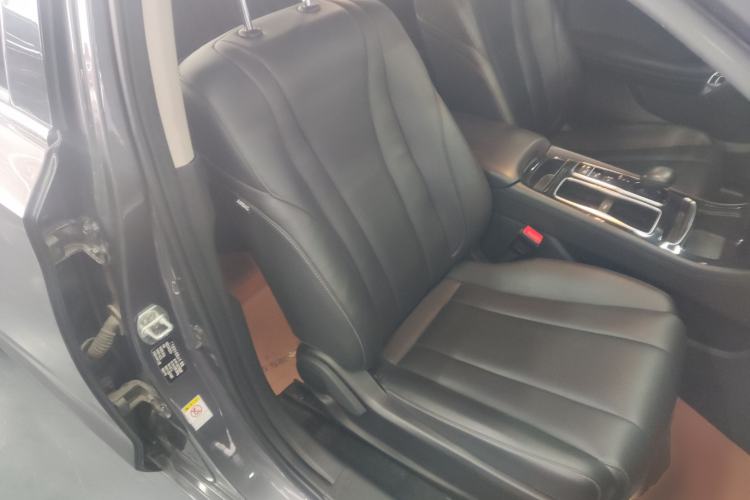 Used GAC Trumpchi GA6 2022 270T Automatic Luxury Edition Right Front Seat