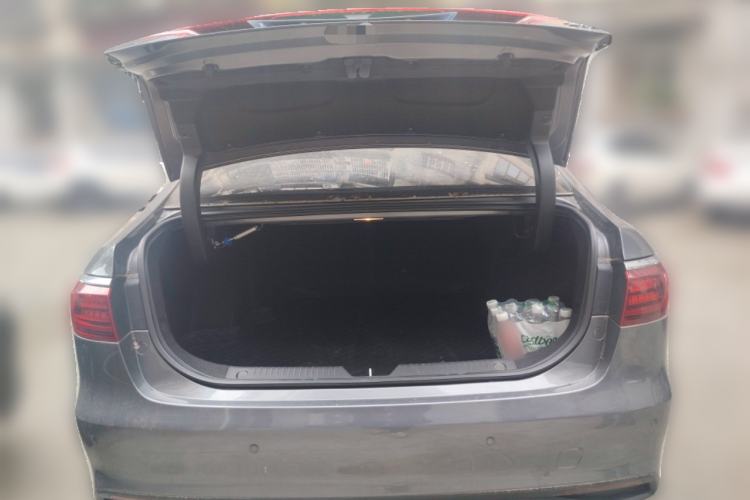 Used GAC Trumpchi GA6 2022 270T Automatic Luxury Edition Trunk