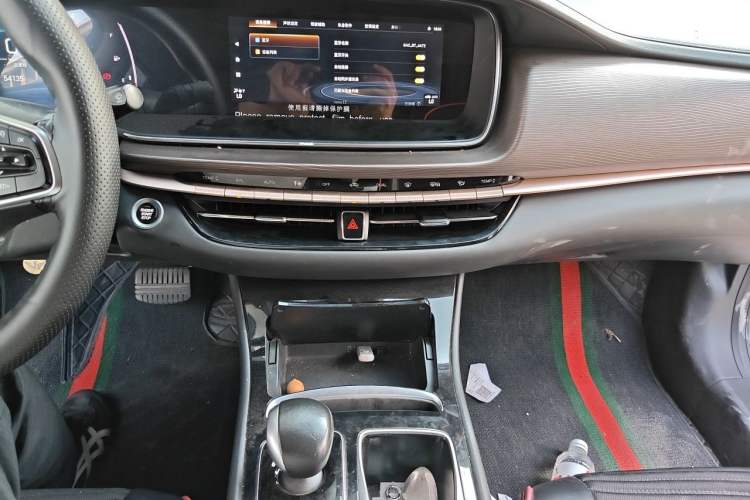 Used GAC Trumpchi GA6 2022 270T Automatic Luxury Edition Audio And AC Panel