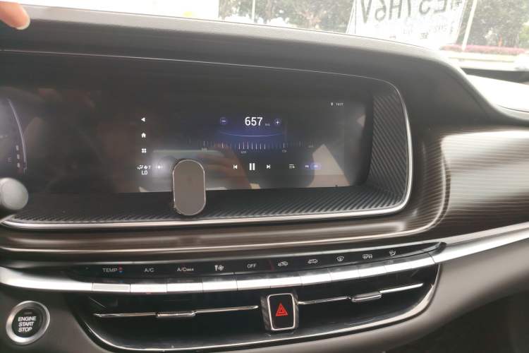 Used GAC Trumpchi GA6 2022 270T Automatic Elite Edition Audio And AC Panel