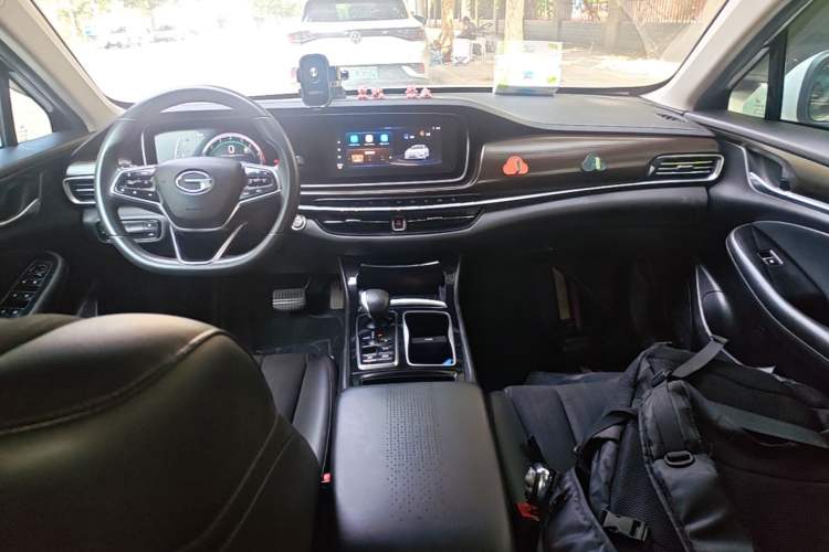 Used GAC Trumpchi GA6 2022 270T Automatic Elite Edition Center Console