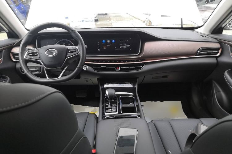 Used GAC Trumpchi GA6 2022 270T Automatic Luxury Edition Center Console