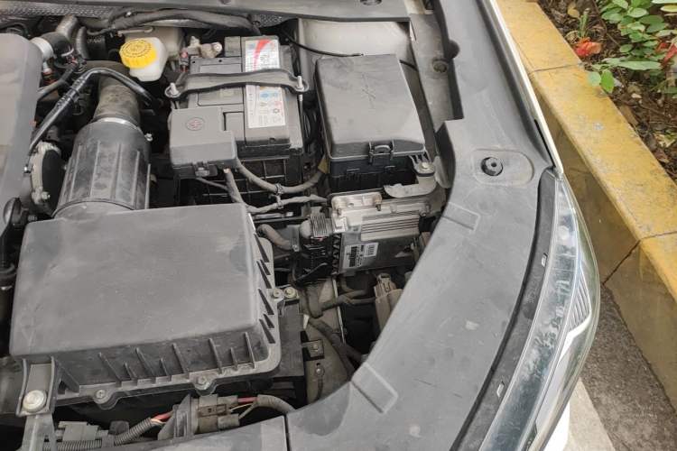 Used GAC Trumpchi GA6 2022 270T Automatic Luxury Edition Engine Bay Left