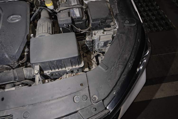 Used GAC Trumpchi GA6 2022 270T Automatic Elite Edition Engine Bay Left
