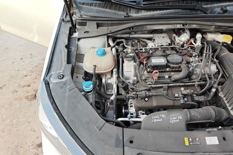 Used GAC Trumpchi GA6 2022 270T Automatic Luxury Edition Engine Bay Right