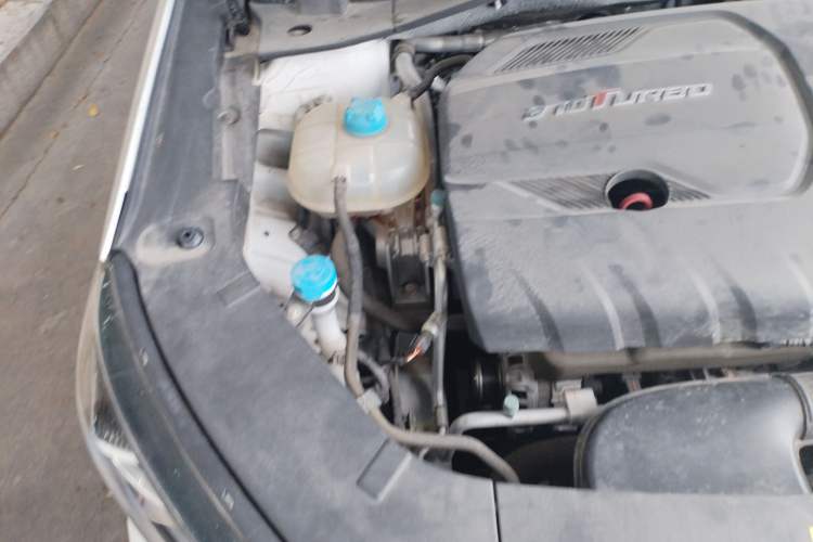 Used GAC Trumpchi GA6 2022 270T Automatic Luxury Edition Engine Bay Right