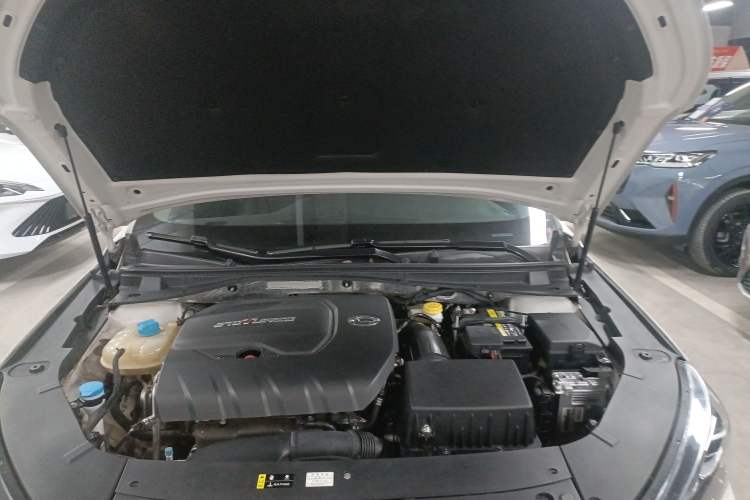 Used GAC Trumpchi GA6 2022 270T Automatic Luxury Edition Engine Bay