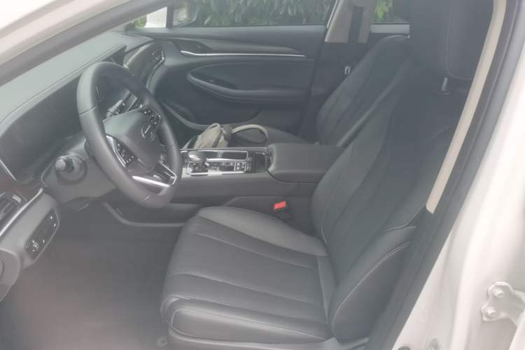 Used GAC Trumpchi GA6 2022 270T Automatic Elite Edition Left Front Seat