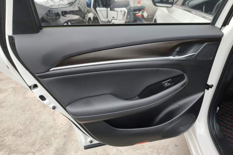 Used GAC Trumpchi GA6 2022 270T Automatic Elite Edition Left Rear Door Interior