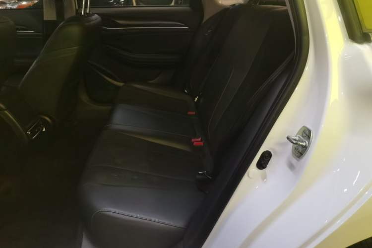 Used GAC Trumpchi GA6 2022 270T Automatic Elite Edition Left Rear Seat