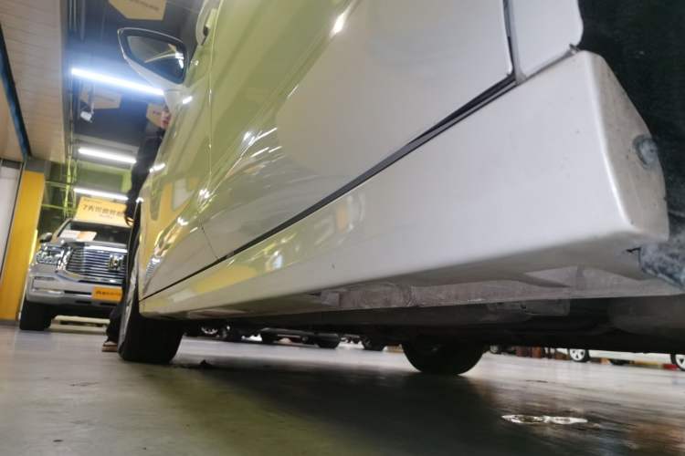 Used GAC Trumpchi GA6 2022 270T Automatic Elite Edition Left Side Sill