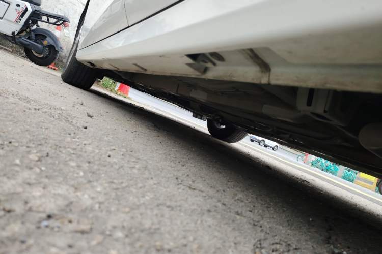 Used GAC Trumpchi GA6 2022 270T Automatic Elite Edition Left Side Sill
