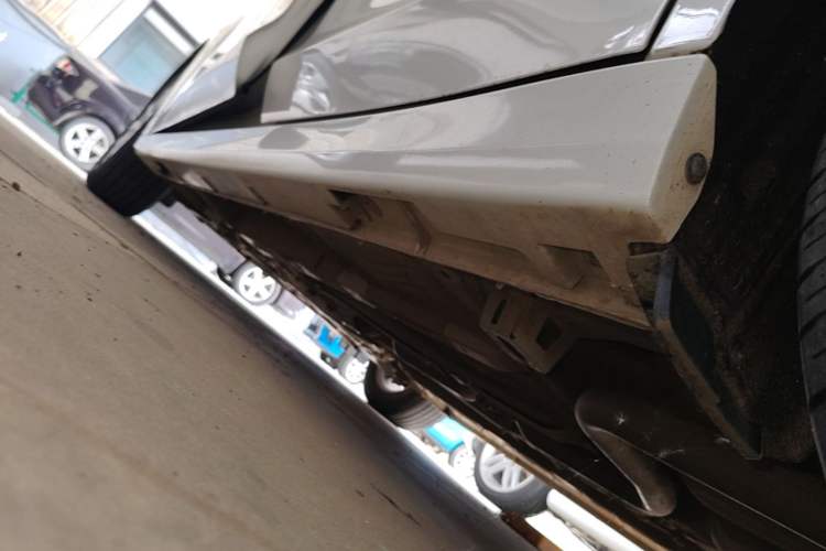 Used GAC Trumpchi GA6 2022 270T Automatic Elite Edition Left Side Sill