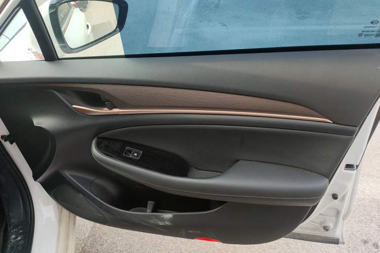 Used GAC Trumpchi GA6 2022 270T Automatic Prestige Edition Right Front Door Interior