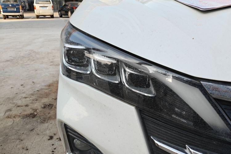 Used GAC Trumpchi GA6 2022 270T Automatic Luxury Edition Right Front Headlight