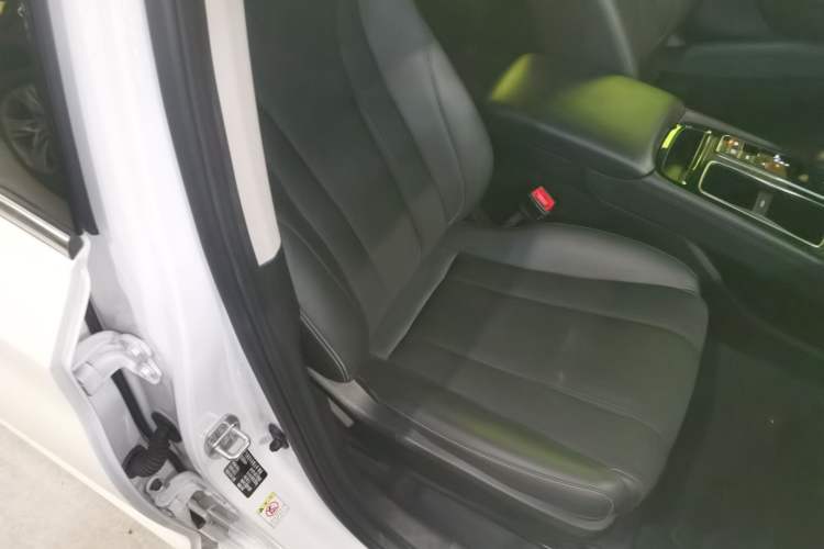 Used GAC Trumpchi GA6 2022 270T Automatic Elite Edition Right Front Seat