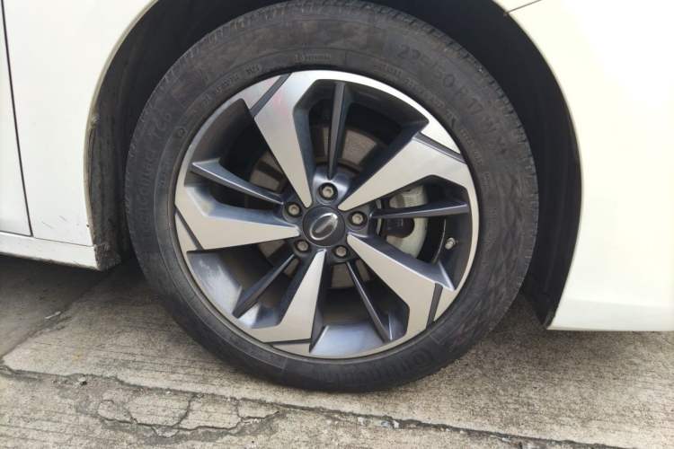 Used GAC Trumpchi GA6 2022 270T Automatic Luxury Edition Right Front Wheel Hub