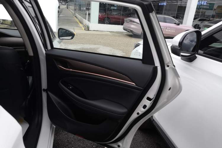 Used GAC Trumpchi GA6 2022 270T Automatic Luxury Edition Right Rear Door Interior