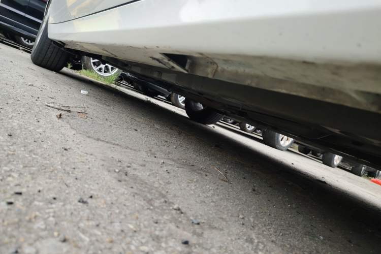 Used GAC Trumpchi GA6 2022 270T Automatic Elite Edition Right Side Sill