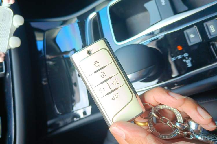 Used GAC Trumpchi GA6 2022 270T Automatic Luxury Edition Vehicle Key