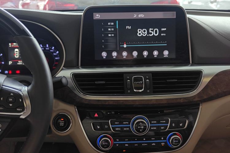 Used GAC Trumpchi GA8 2016 320T Luxury Edition Audio And AC Panel