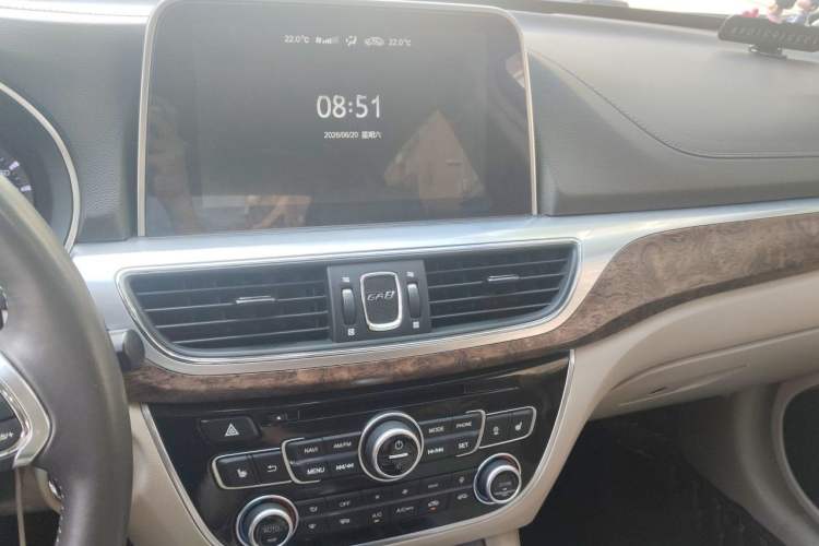 Used GAC Trumpchi GA8 2016 320T Luxury Edition Audio And AC Panel