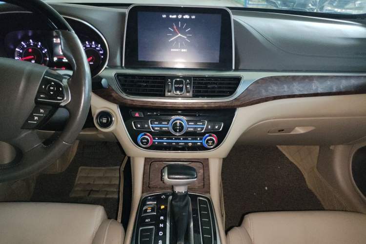 Used GAC Trumpchi GA8 2016 320T Luxury Edition Audio And AC Panel