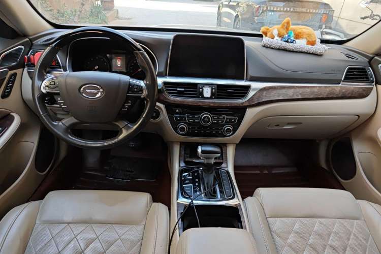 Used GAC Trumpchi GA8 2016 320T Luxury Edition Center Console