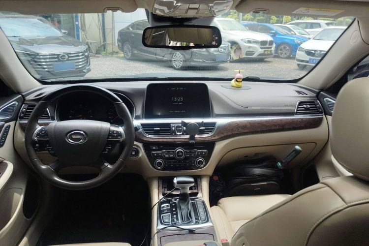 Used GAC Trumpchi GA8 2016 320T Prestige Edition Center Console