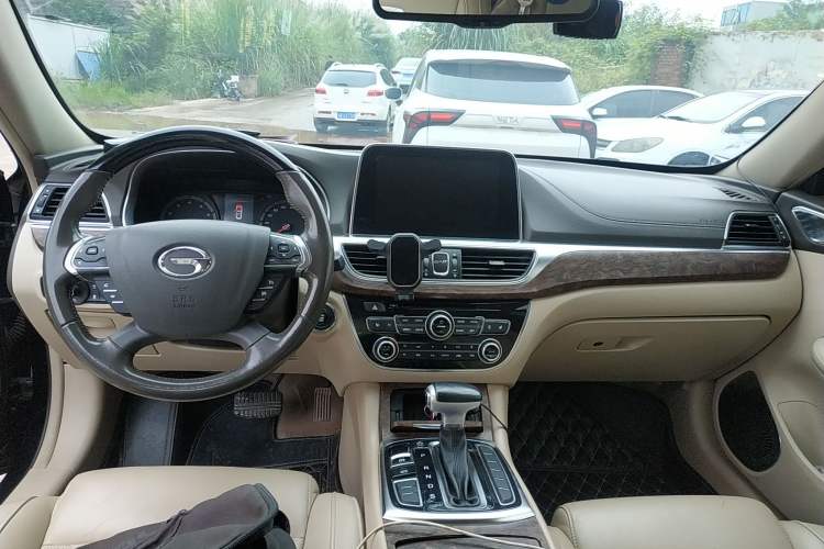 Used GAC Trumpchi GA8 2016 320T Luxury Edition Center Console