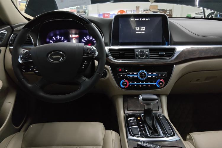 Used GAC Trumpchi GA8 2016 320T Luxury Edition Center Console