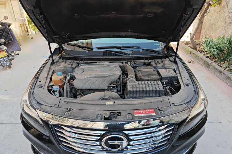 Used GAC Trumpchi GA8 2016 320T Luxury Edition Engine Bay