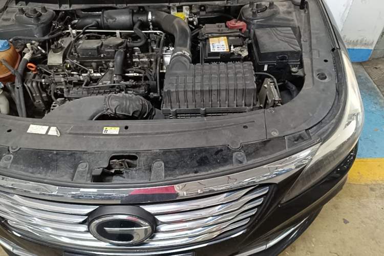 Used GAC Trumpchi GA8 2016 320T Luxury Edition Engine Bay Left