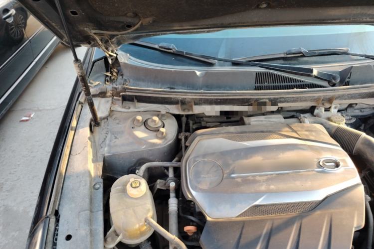 Used GAC Trumpchi GA8 2016 320T Luxury Edition Engine Bay Right