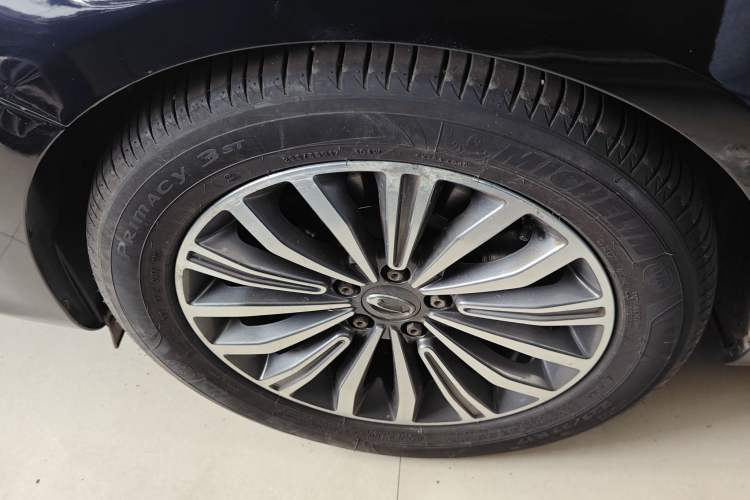 Used GAC Trumpchi GA8 2016 320T Luxury Edition Exterior 5