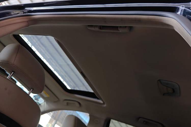 Used GAC Trumpchi GA8 2016 320T Luxury Edition Headliner