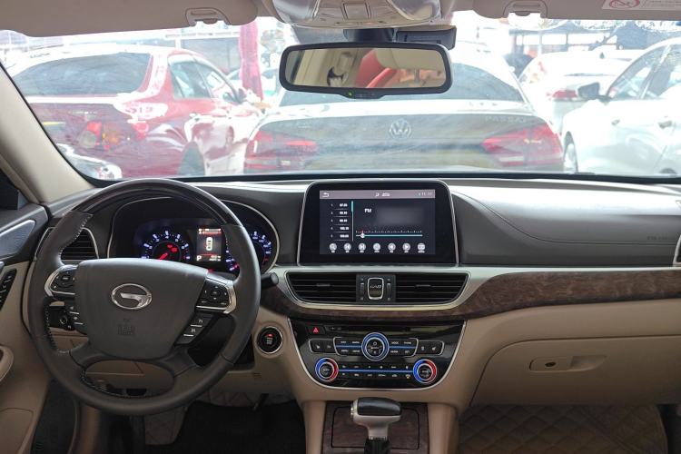 Used GAC Trumpchi GA8 2016 320T Luxury Edition Interior 2