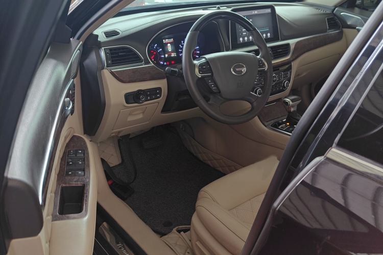 Used GAC Trumpchi GA8 2016 320T Luxury Edition Interior 3