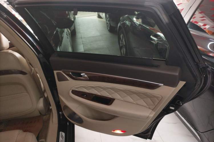 Used GAC Trumpchi GA8 2016 320T Ultimate Edition Interior 6
