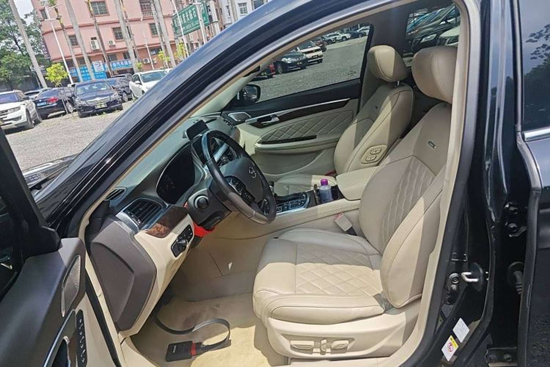 Used GAC Trumpchi GA8 2016 320T Executive Edition Left Front Seat