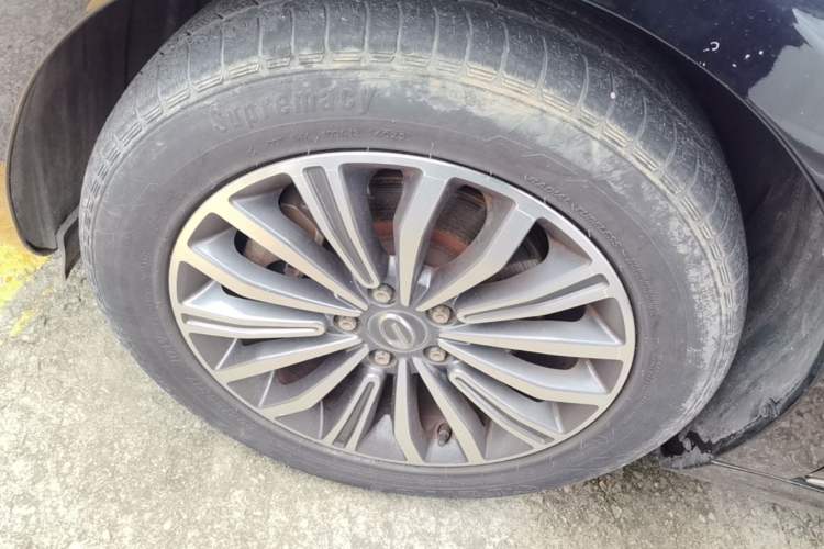 Used GAC Trumpchi GA8 2016 320T Luxury Edition Left Front Wheel Hub