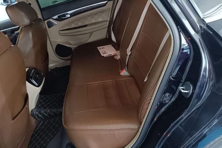 Used GAC Trumpchi GA8 2016 320T Luxury Edition Left Rear Seat