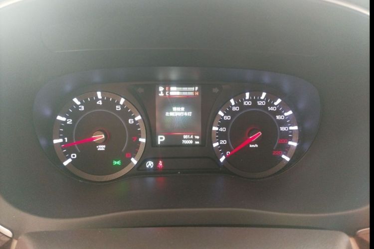 Used GAC Trumpchi GA8 2016 320T Ultimate Edition Odometer Close Up