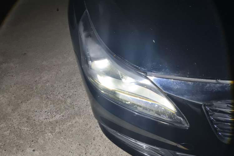 Used GAC Trumpchi GA8 2016 320T Luxury Edition Right Front Headlight