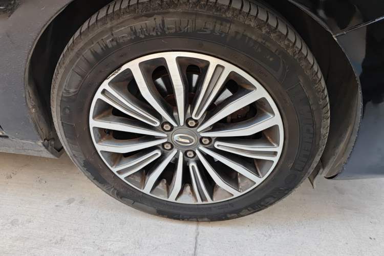 Used GAC Trumpchi GA8 2016 320T Luxury Edition Right Front Wheel Hub